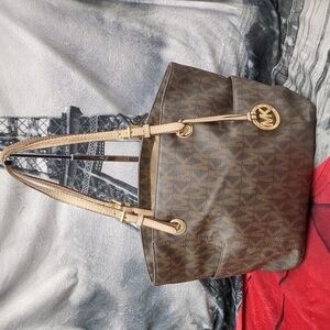 Michael Kors signature tote